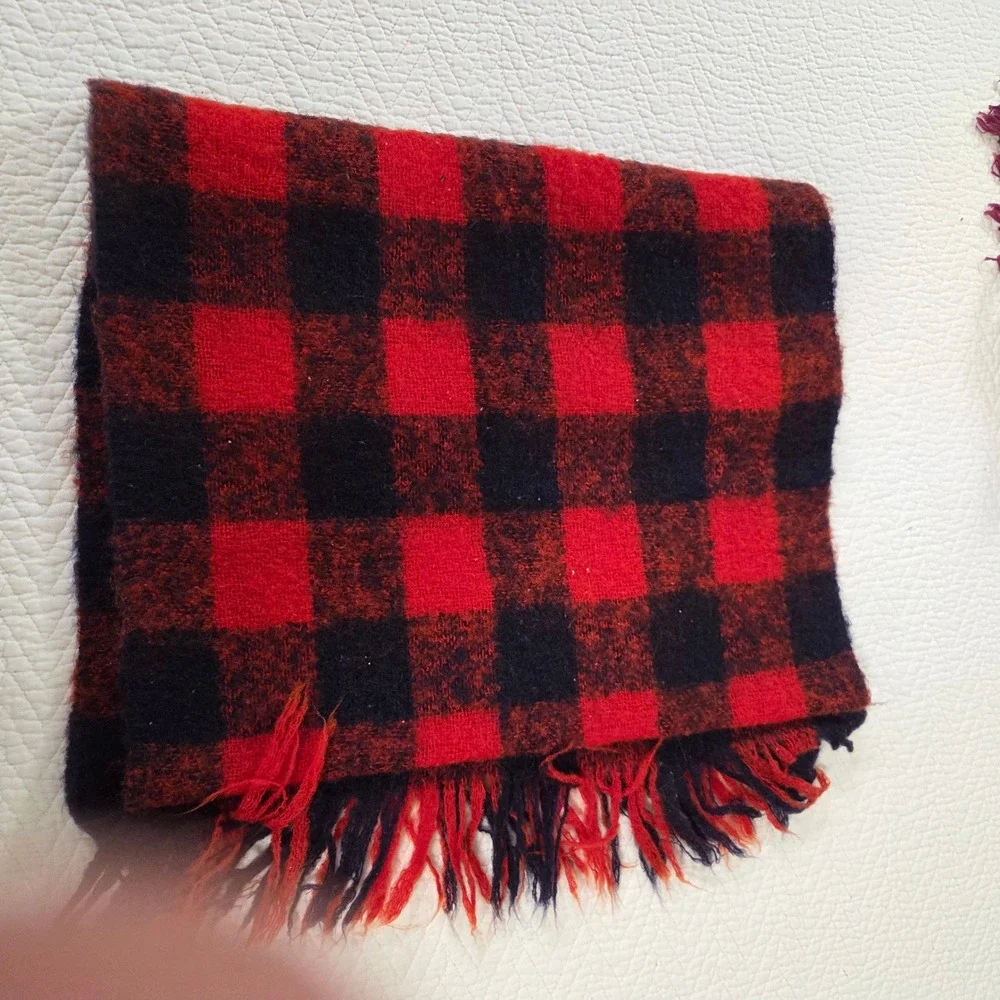 Red Black Buffalo‎ Plaid Checkered Wool Blend Fringed Winter Scarf Unisex